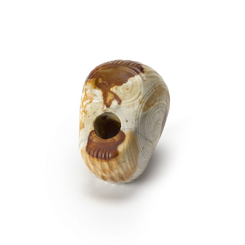 燧石钉头锤,诺思墓,爱尔兰,约公元前3500-3000年。©爱尔兰国家博物馆