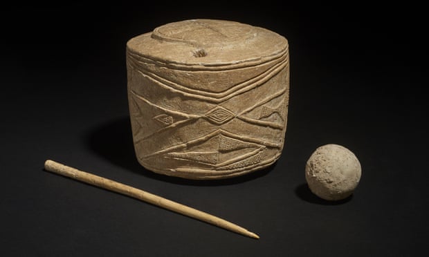 伯顿艾格尼丝鼓,约克郡, 公元前3005-2890年
