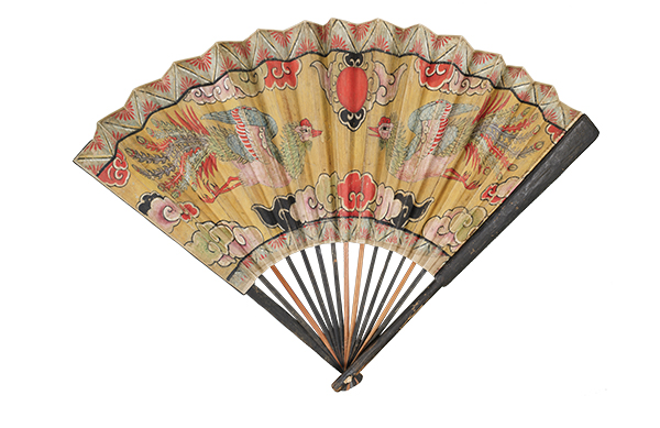 神扇,江户时代或第二尚氏时代(19世纪),东京国立博物馆藏; 执行祭祀的神女使用的大形扇子。