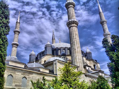 赛利米耶清真寺是奥斯曼帝国时期最杰出的建筑作品之一