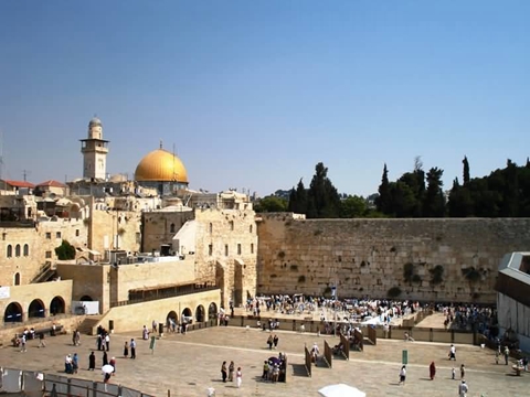 耶路撒冷在阿拉伯语和希伯来语中都是“和平之城”的意思