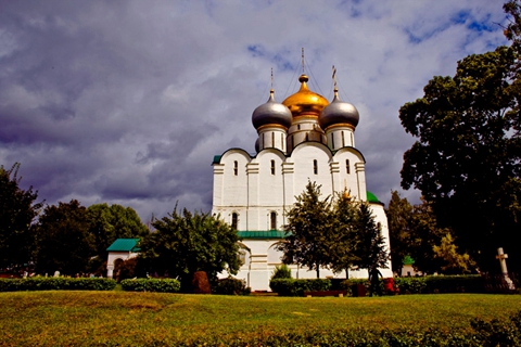 新圣女修道院坐落于俄罗斯莫斯科的西南部