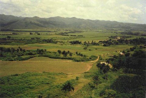 洛斯因赫尼奥斯山谷是位于古巴特立尼达外部12千米处的一片山谷的总称