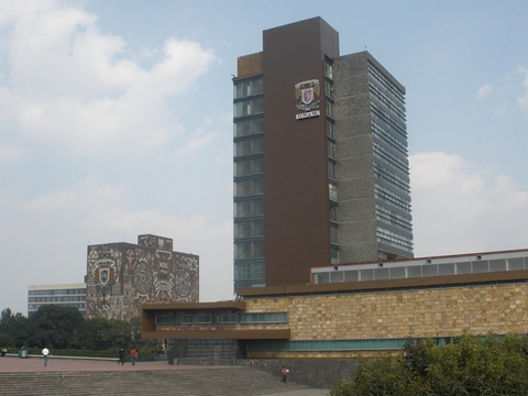 墨西哥国立自治大学大学城的核心校区位于墨西哥首都墨西哥城