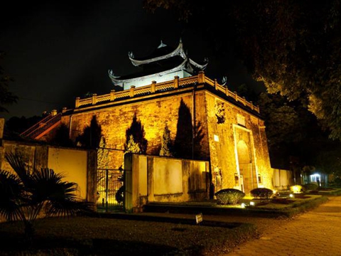 皇城建于11世纪越南李王朝时期，是“大越”独立的标志