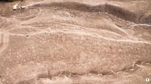 卡拉·布拉克墓地Kara-Bulak