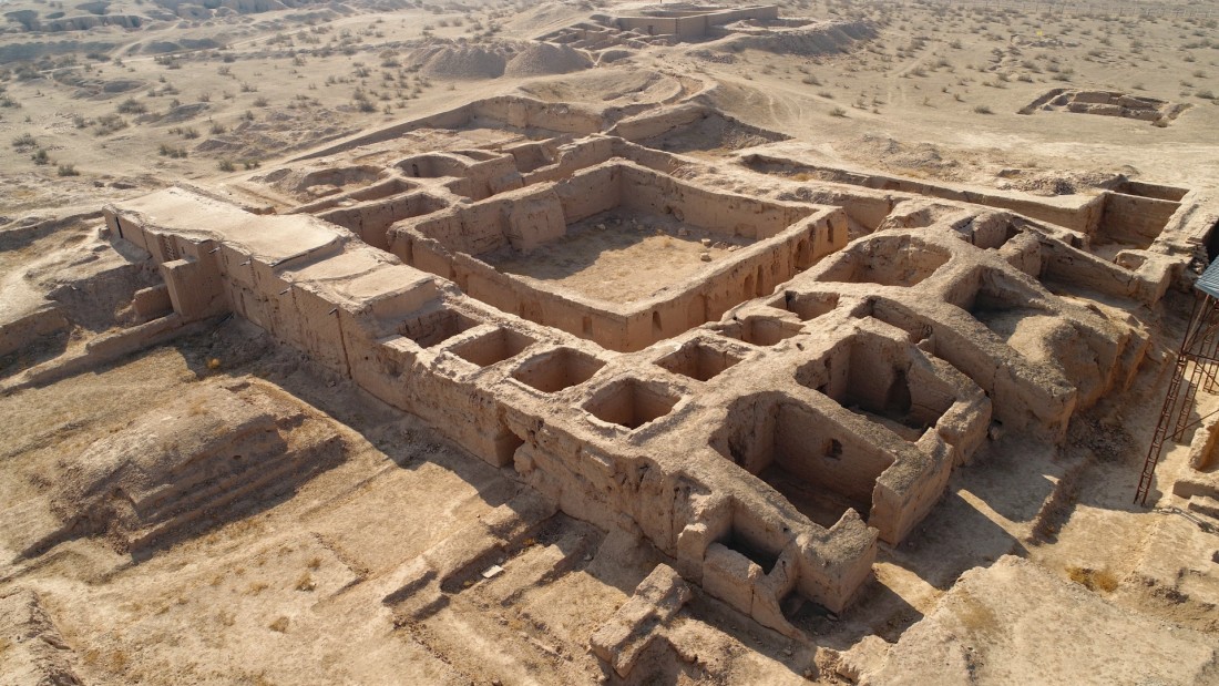 The ruins of the ancient city of Kampyrtepa